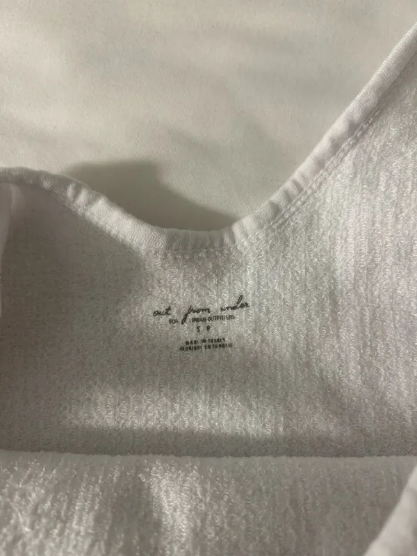 Out From Under Urban Outfitters White Ribbed Cropped Tank Top - Image 3