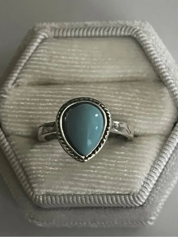 Bohemian/Aztec Design Faux Turquoise Stainless Steel Silver Ring Size 6 NWT - Image 2