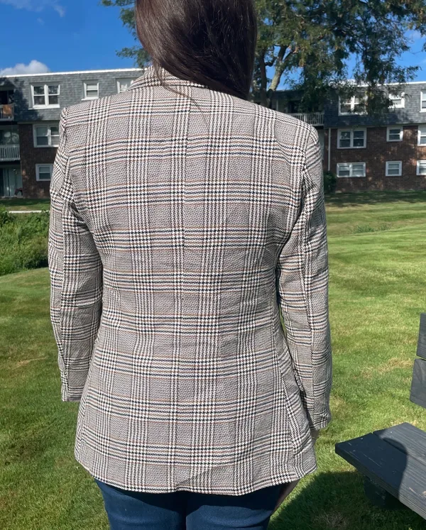 Boohoo plaid blazer - Image 2