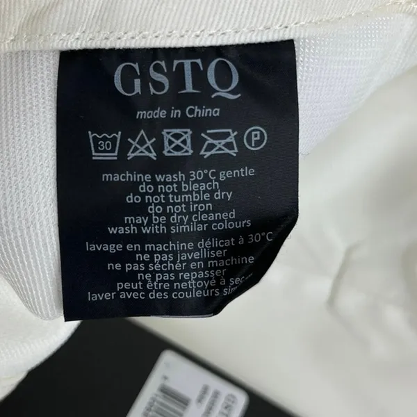GSTQ NWT White Embroidered Logo Adjustable Strap Baseball Hat Cap One Size - Image 5