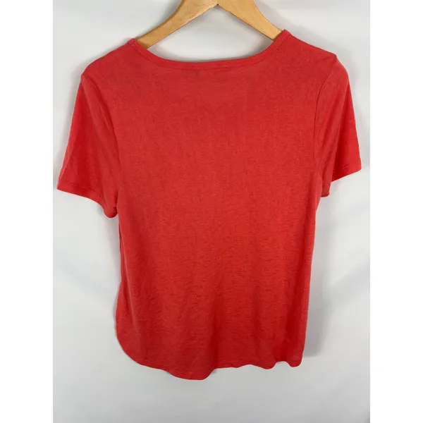 Athleta Coral Pink Short Sleeve Rounded Hem Tshirt Size Medium - Image 3