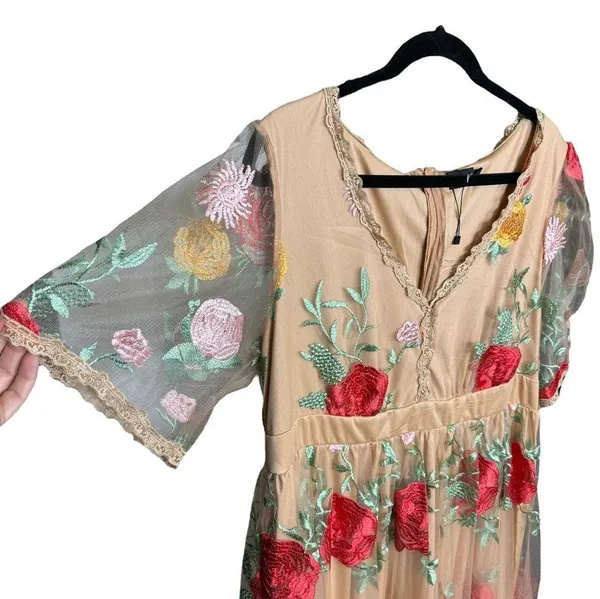 Xpluswear Elegant Floral V-Neck Maxi Dress XL - Image 2