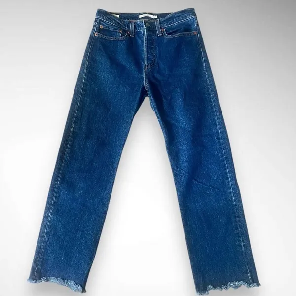 LEVI'S Women's Wedgie Straight Button Fly Jeans With Raw Hem Size 27 | EUC - Image 4