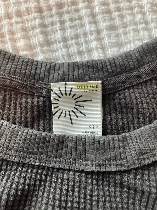 arie cropped flowy top Gray - Image 3