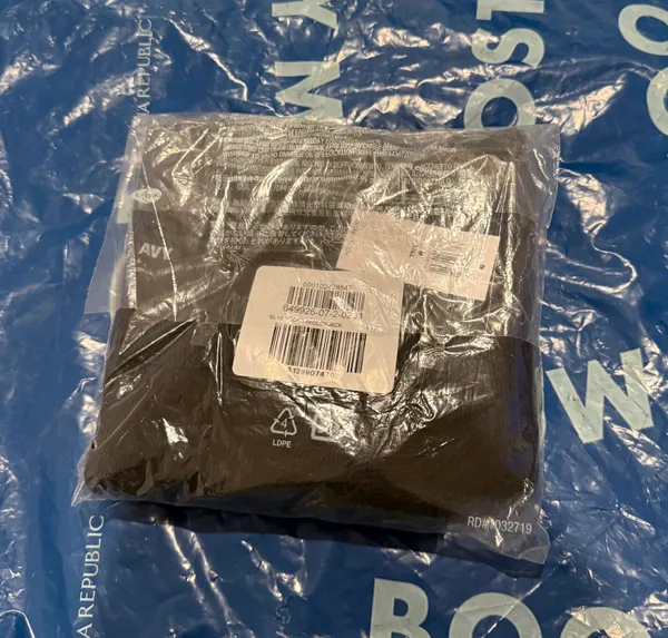 Old Navy Black High Neck Rib Knit Tank - Image 8
