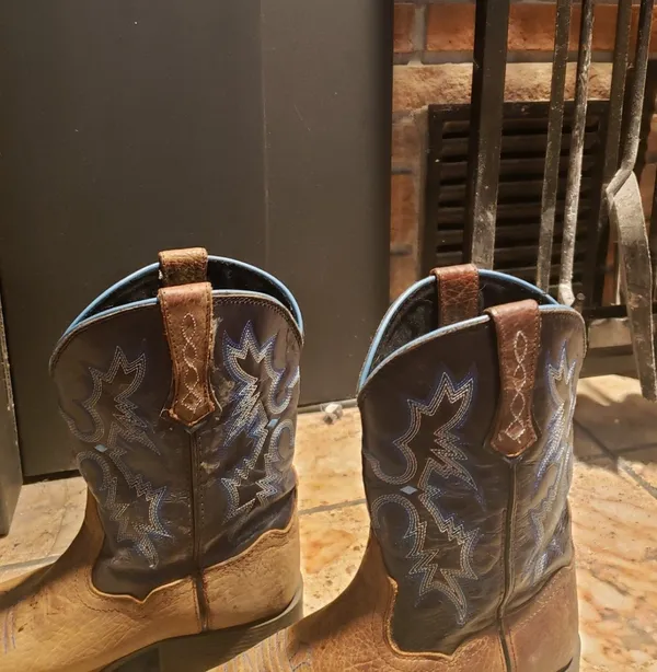 Ariat Cowgirl Boots - Image 5