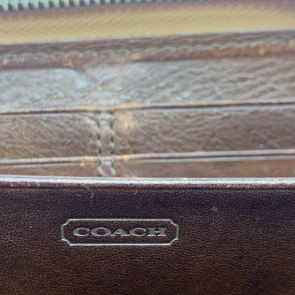 Coach tan and brown leather zip around wallet - Image 11