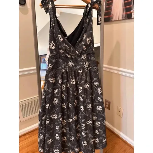 Lizard Thicket Black Floral Maxi Dress Large - Image 2