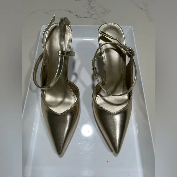 NEW Gold Ankle Strap Closed Pointed Toe Pumps Slingback Heel Comfortable 8 - Image 4