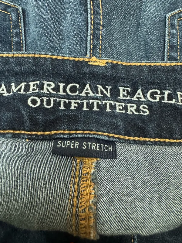 American Eagle Super Stretch Artist Crop Size 14 Dark Wash Jeans - Image 4