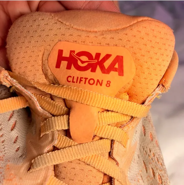 Women’s Hoka Clifton 8 Running Shoes Women’s 7.5 Pink/Peach - Image 2
