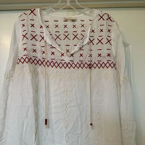 Caroline Hill Adorable tunic top with embroidery - perfect condition! ♥️✨ - Image 2