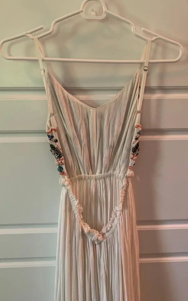 Raga White Open-back Maxi Dress with Embroidered Top - Image 3