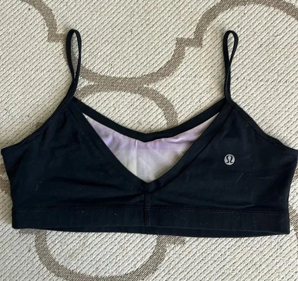 Lululemon black no padding yoga lounge light support bra - Image 4