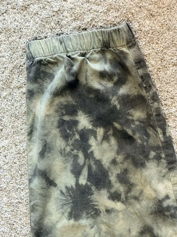 American Eagle Women’s Super Stretch Tie-Dye Cargo jogger pants size 18 Long - Image 2
