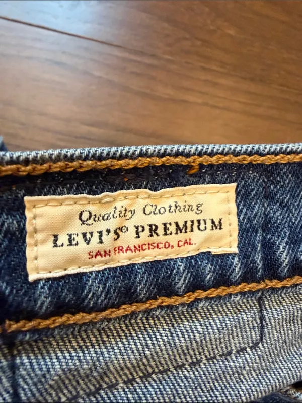 Levi’s Premium Ribcage Straight Ankle Jeans | Size 31 - C73-020 - Image 5