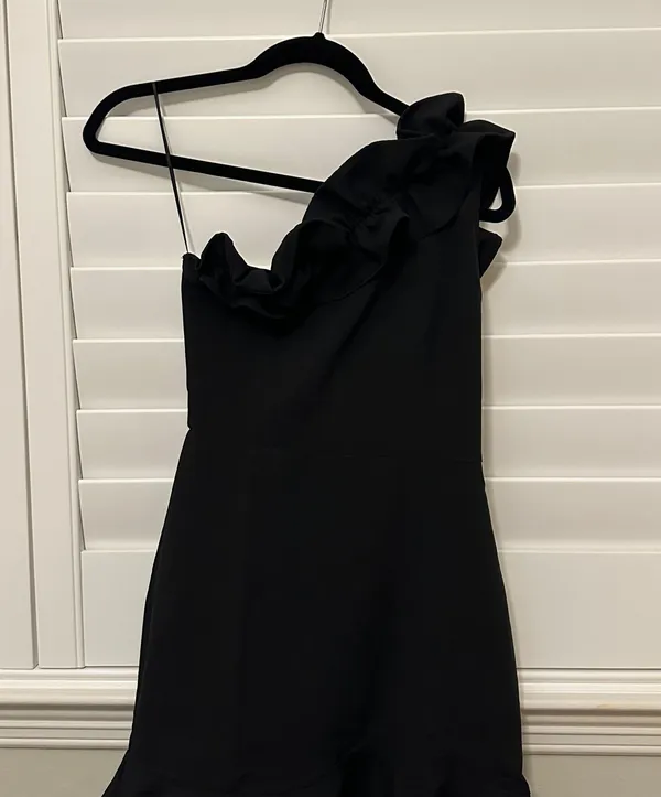 One Shoulder Ruffle Dress Black - Image 2