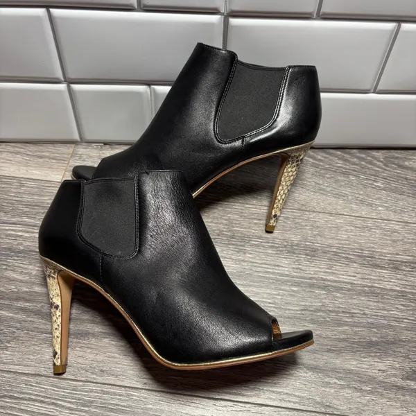 Coach Adrianna‎ Black Leather Peep Toe Bootie 6.5B - Image 2
