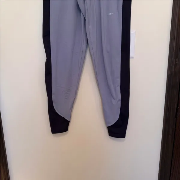 Nike purple regular rise therma fit running joggers - Image 2