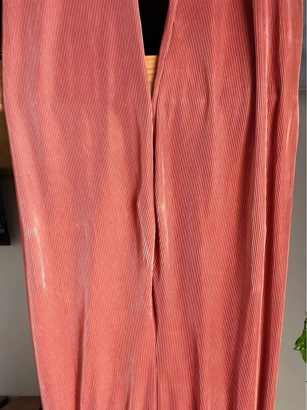 Plus-Size Wide-Leg stretchy Pants in Dusty Rose - Image 6