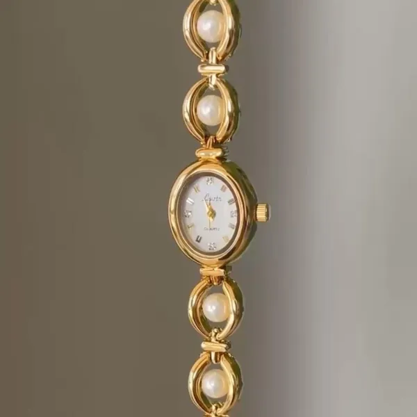Vintage style gold tone pearl watch - Image 6