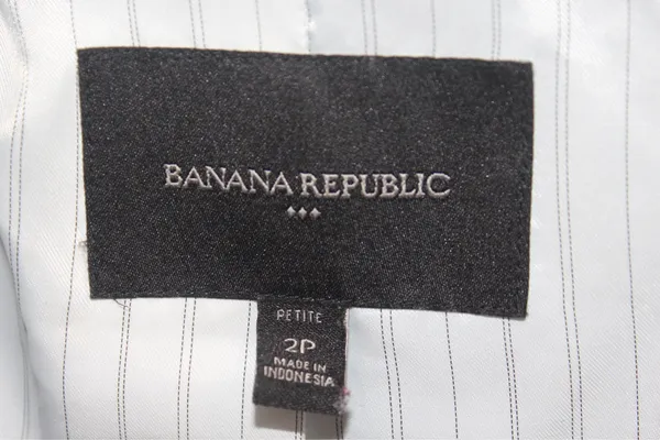 Banana Republic Suit - Image 4