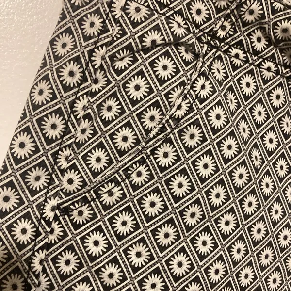 American Eagle Outfitters Stretch Women’s Size 14 Black/White Color - Image 3