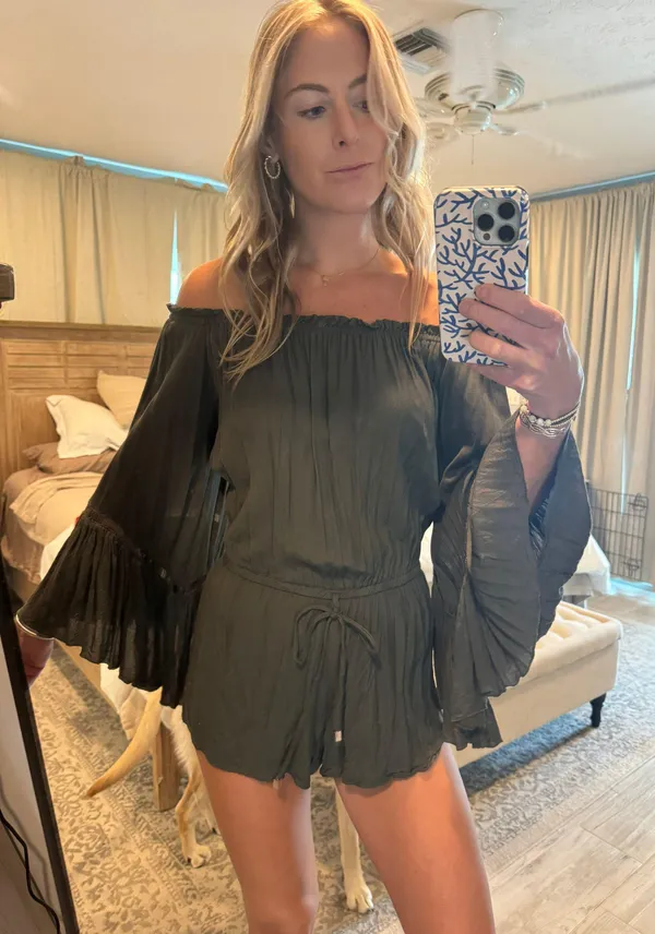 Boutique Off The Shoulder Romper Size M - Image 2