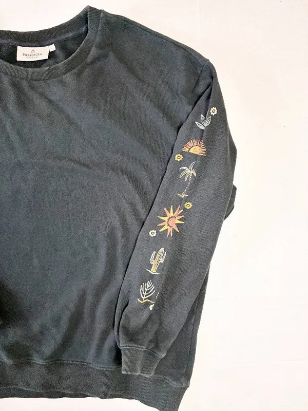 Passenger Chica Oversized Graphic Crewneck Sweatshirt Organic Cotton - L - Black - Image 2