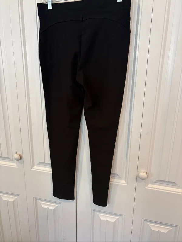 Kay Unger black leggings size medium - Image 2