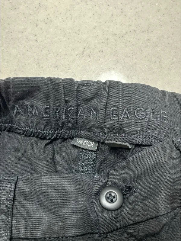 American Eagle Black Cargo Pants - Image 4