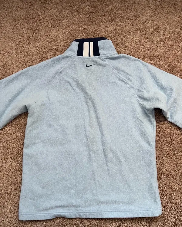 Nike Vintage Sweatshirt - Image 4