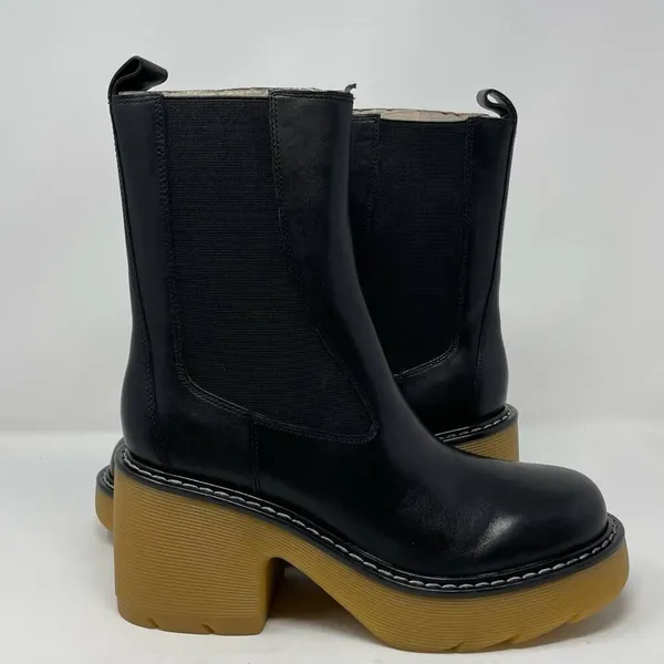 NEW Marc Fisher Fredy Boots 8 Black Leather Chunky Block Heel Lug Sole Pull On - Image 2