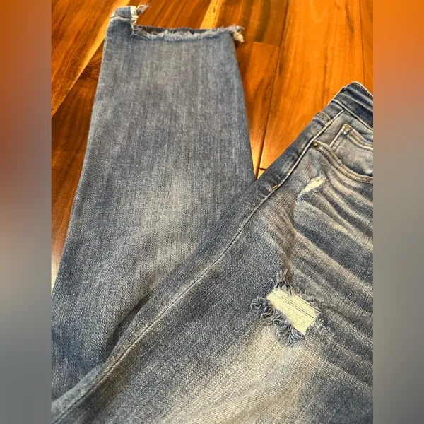 Risen Distressed Straight Leg Jeans - Image 3