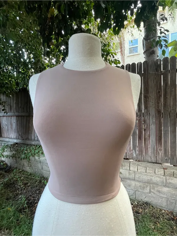Aritzia Babaton Contour muscle tank top Taupe minimalist classic essential XS - Image 2