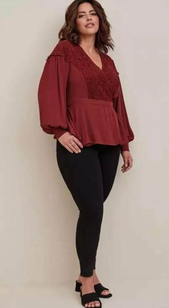 TORRID Crinkle Gauze Lace Inset Surplice Top Tie Wrap in Madder Brown Size 1 - Image 4