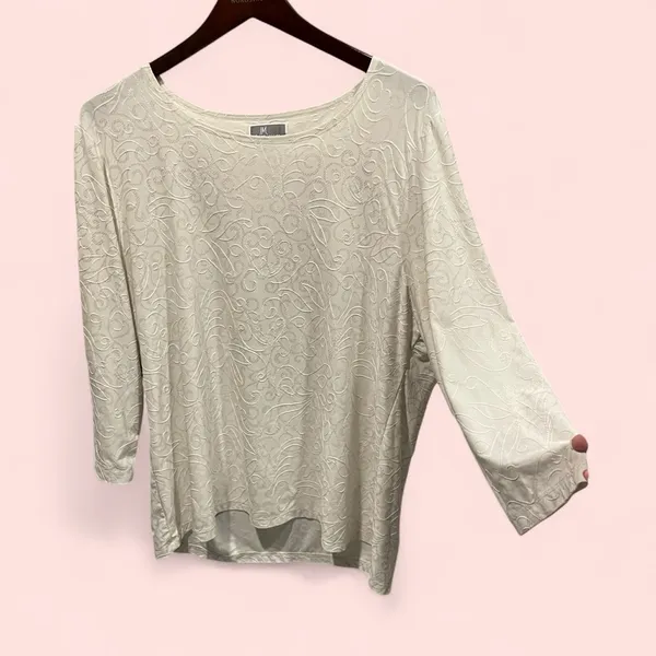 JM Collection Cute creamy textured metallic swirl stretchy top 3/4 sleeve lightweight - Image 2