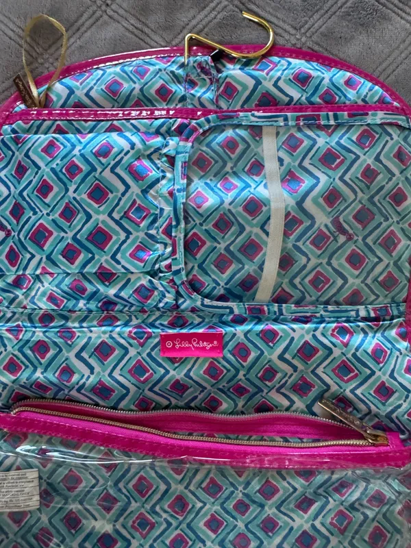 Lilly Pulitzer Hanging Valet Toiletry Bag in My Fans - Blue/ Pink - Image 7
