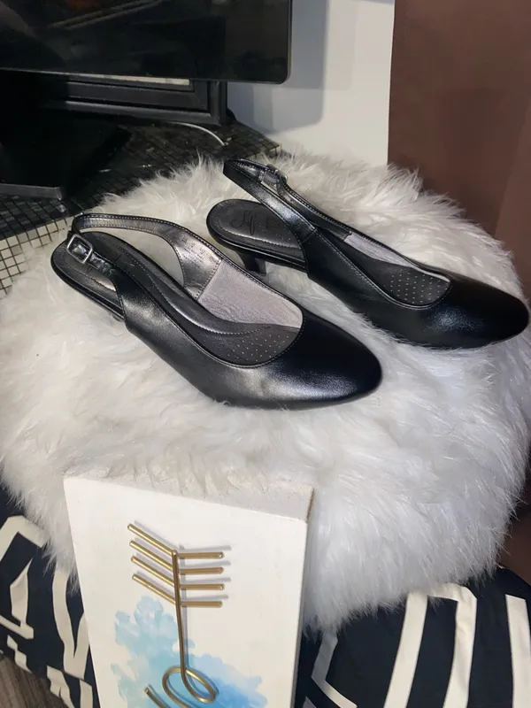 Life Stride Black Slingback Mid Heel Pumps - Image 5