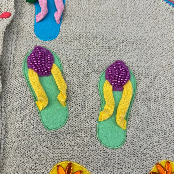 Bellepoint Flip Flop Embroidered Summer Sandals Button Up Sweater Vest - Image 8