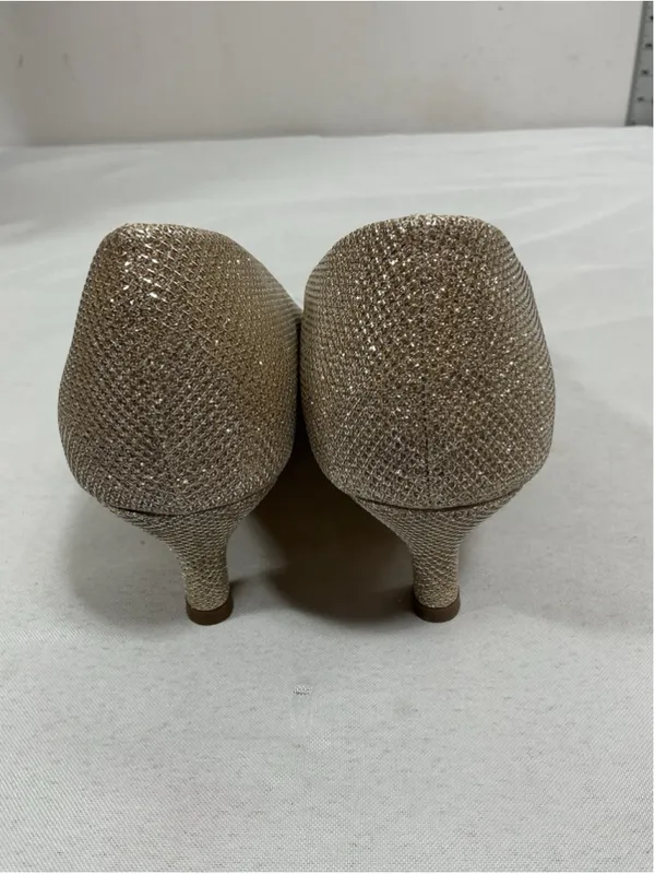 Womans New In Box Bonnibel Wonda Slip On Pumps Size 6.5 Champagne - Image 4
