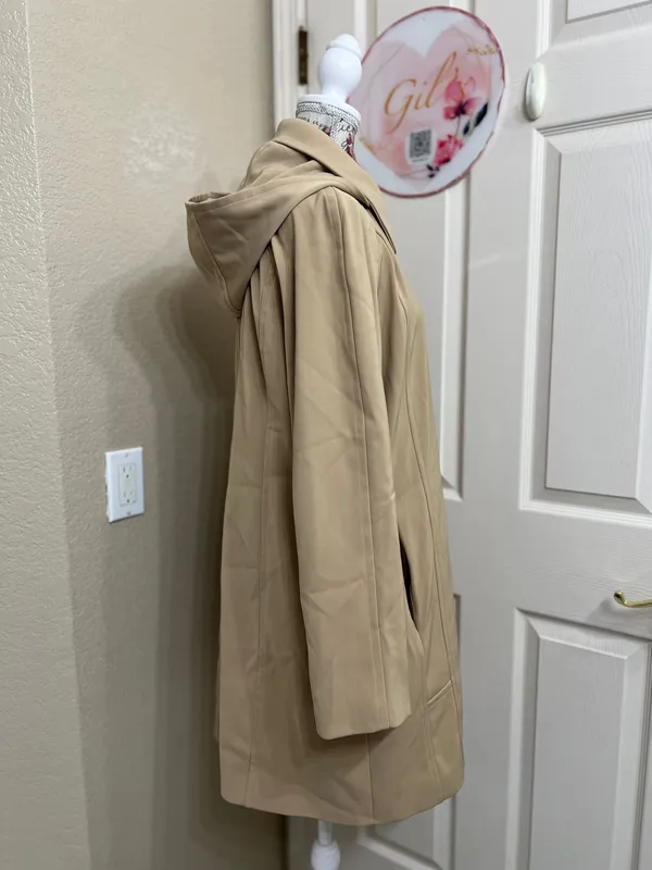 London Fog Beige Trench Coat with Metal Toggle Closures - Image 2