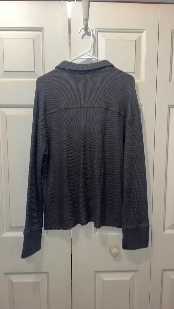 Thread and Supply Gray V neck sweater - Image 3