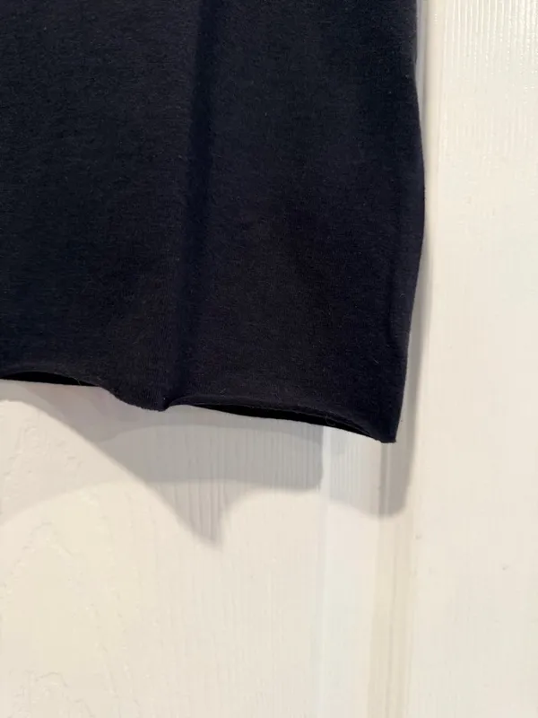 NWOT Anthropologie Size S Black Stretch Short Sleeve Raw Hem Stretch Crop Top - Image 4