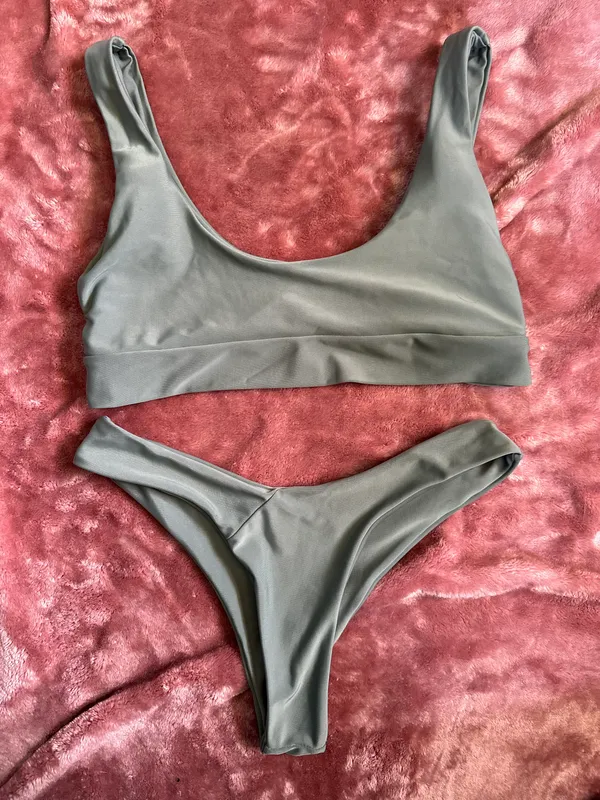 Amazon GREEN BIKINI - Image 2