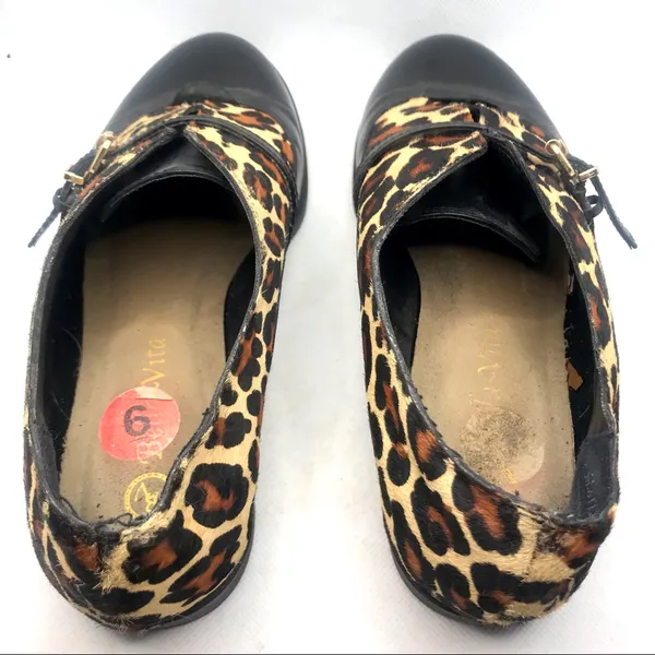 Bella Vita "Reese" Black Leather And Animal Print Fur Slip On Loafer Shoes (6) - Image 9