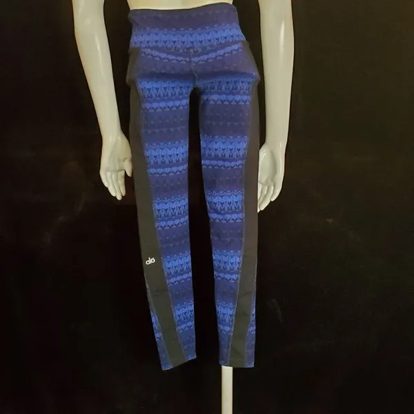 Alo Yoga Airbrush Capri Artic Royalty Blue & Black Leggings (S) - Image 6