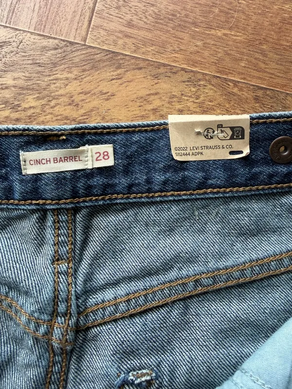 Levi’s Cinch Barrel Jeans - Image 5
