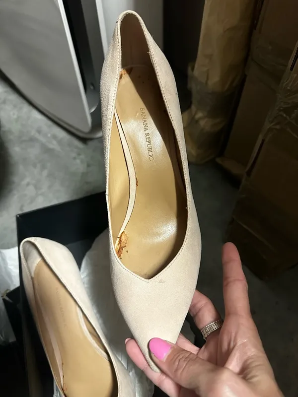 Banana Republic Blush Suede Pointed-Toe Pumps 8.5 - Image 5