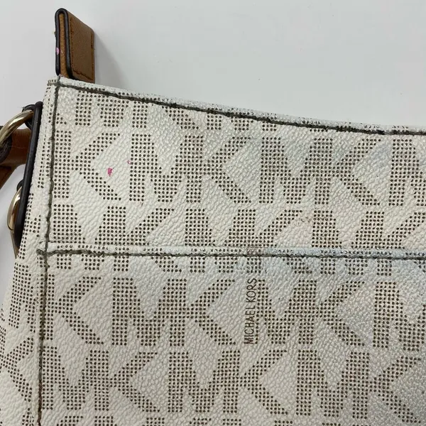 Michael Kors Jet Set Travel Crossbody Bag Vanilla *READ* - Image 6